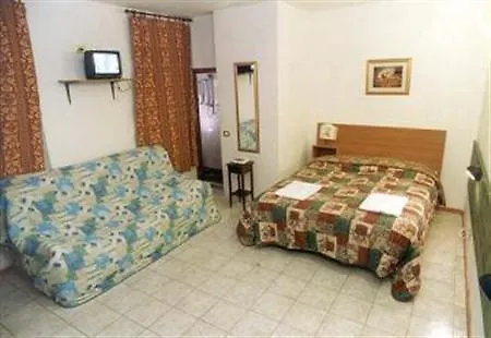 Spagna Hotel 2*