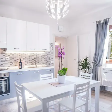 Cascine Holidays Apartment