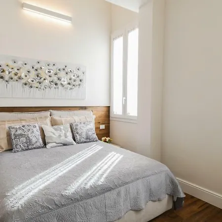 Oltrarno Lily Apartamento *