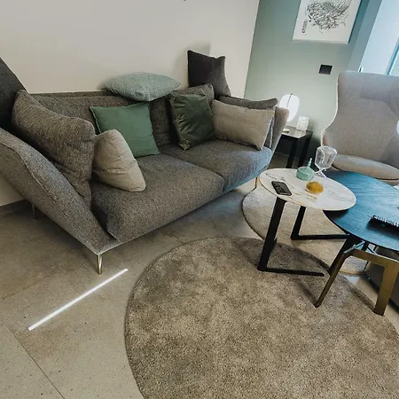 Apartment Ee Luxury