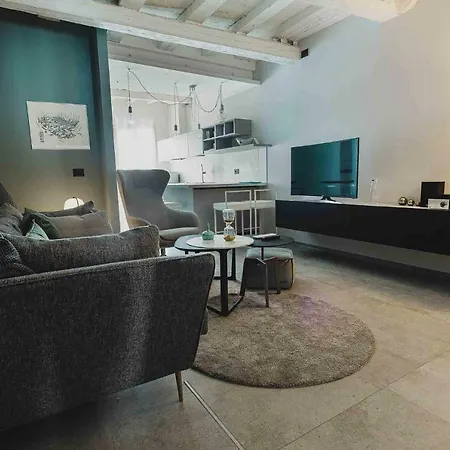 Ee Luxury Florence