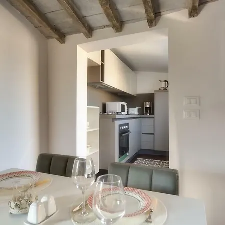 Apartment Beautiful Terrace Serragli