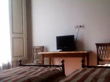 Residenza Millennium Pensión 3*