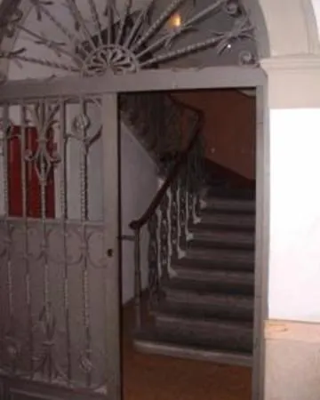 Residenza Manzoni 3*