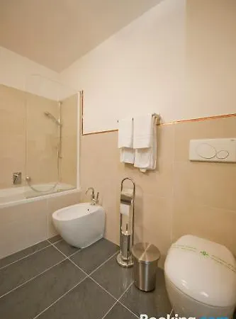 Palazzo Lombardo Bed & Breakfast