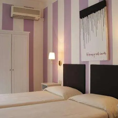 Alex Hotel