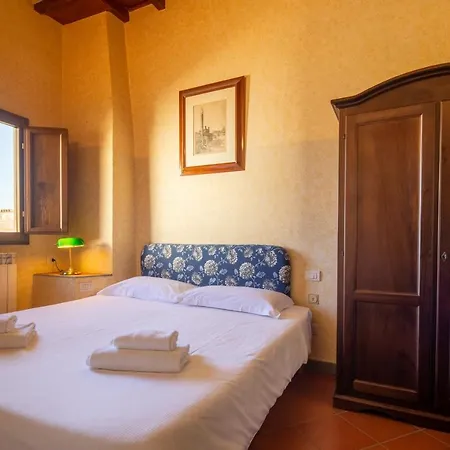 Apartment Oltrarno Florence