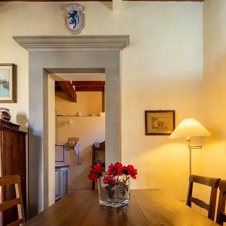 Apartment Oltrarno Florence