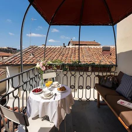 Terrace In Piazza Strozzi-center Of Florence