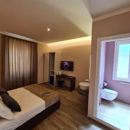 Gogo' Petit 3* Florence