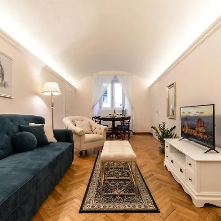 Apartment Historic Center! Charming Traditional Florentine Building - Ac,wifi - By Likehomeflorence *