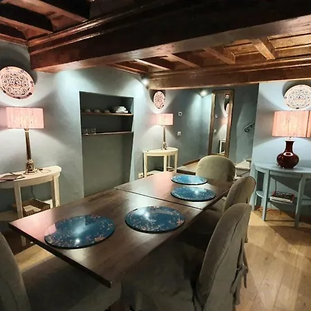 Al Palazzo Del Marchese Di Camugliano Residenza D'epoca Firenze