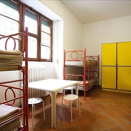 Ostello Camerata Firenze *