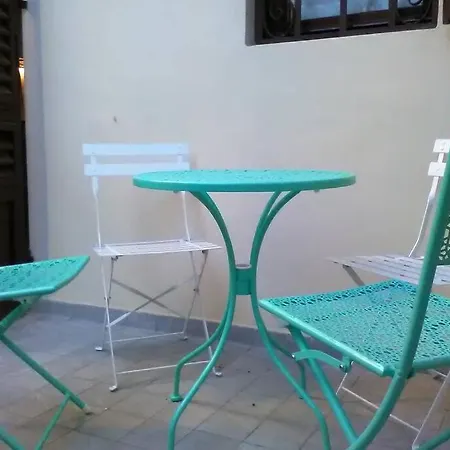 Charming Family With Private Garage Apartamento