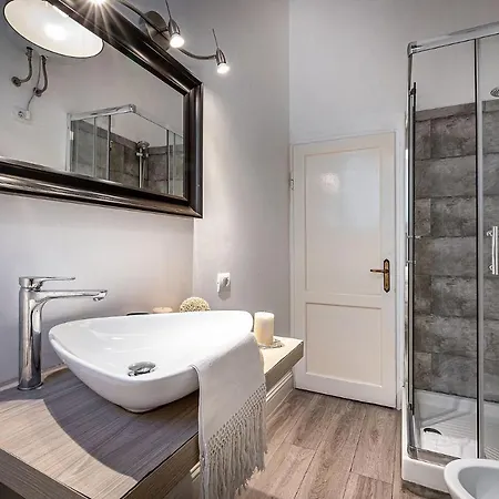 Apartment Francesco Baracca Palace Apt *