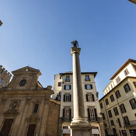 Parione Uno Pensión 3*