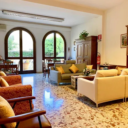 Casa Per Ferie Regina Santo Rosario * Firenze