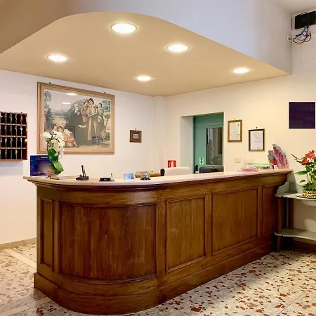 Casa Per Ferie Regina Santo Rosario Bed & Breakfast Firenze