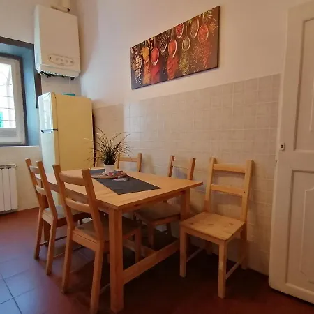 Sant'antonino Apartment