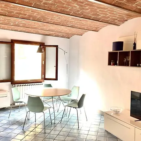 Presto Apartment Santo Spirito Oltrarno Florence Apartment *