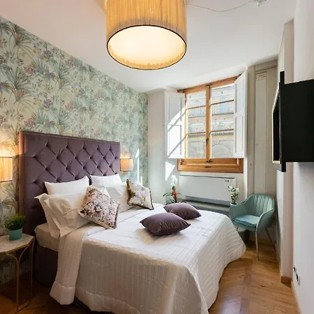 Apartment - Piazza San Lorenzo Florence