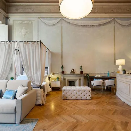 Apartment - Piazza San Lorenzo Florence