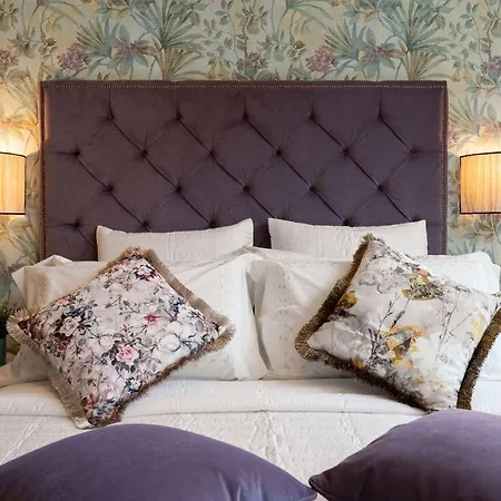 - Piazza San Lorenzo Apartment Florence