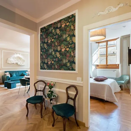 - Piazza San Lorenzo Apartment *