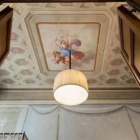 Apartment - Piazza San Lorenzo *
