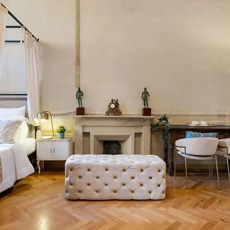 Apartment - Piazza San Lorenzo Florence