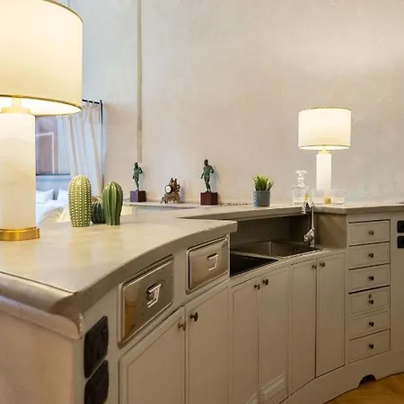 - Piazza San Lorenzo Apartment Florence