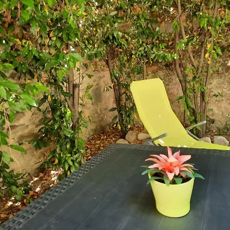 Apartment Au Jardin De