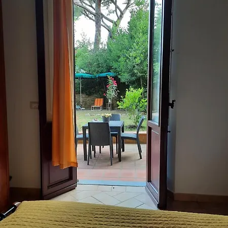 Au Jardin De Florence