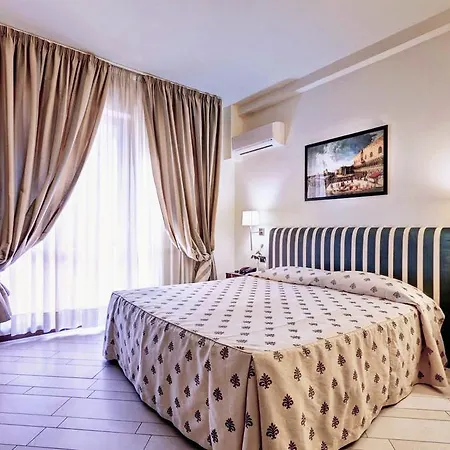 Airport Hotel 4*