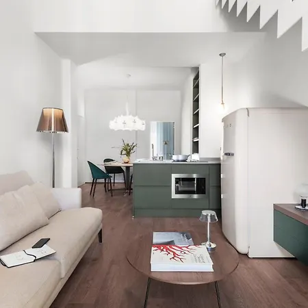 Cavour Deluxe By Mmega * Florence