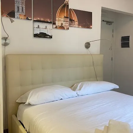 Le Tre Lune Guest house Florence
