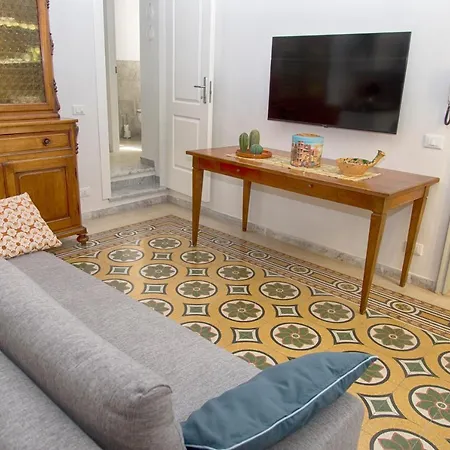 La Candida Rosa Apartment *