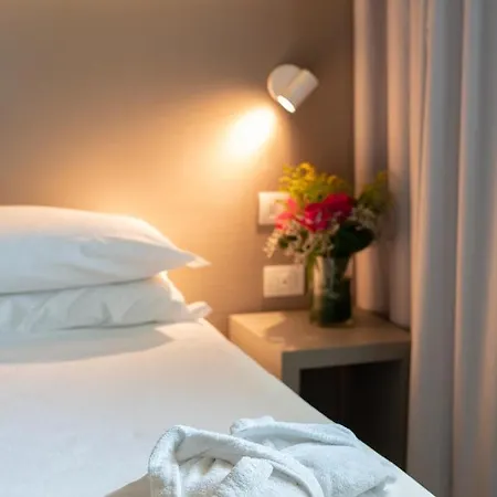 Hotel Glance In