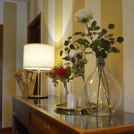 Lia - In With Private Garden And Pool Firenze