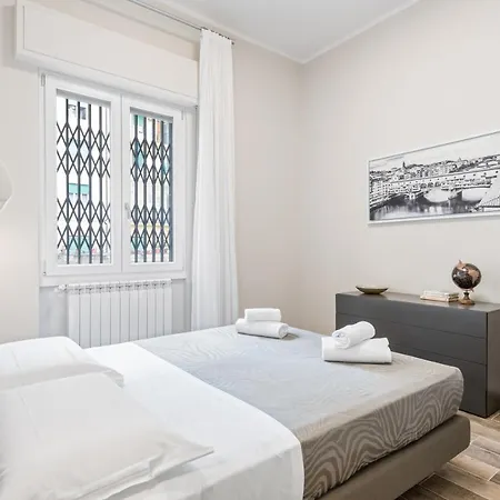 Maragliano Cozy Flat With Balcony * Firenze
