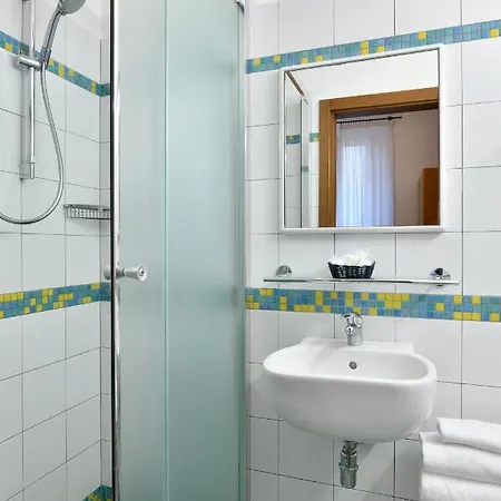 Otel Nuova Italia