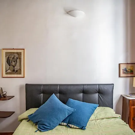 Lovely One Bedroom Nearby Ponte Vecchio