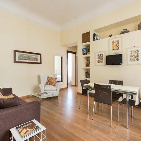 Charming 2bed Overlooking Duomo - Hosted By Sweetstay
