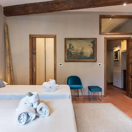 Hearth Of In Great Location Apartment Florence
