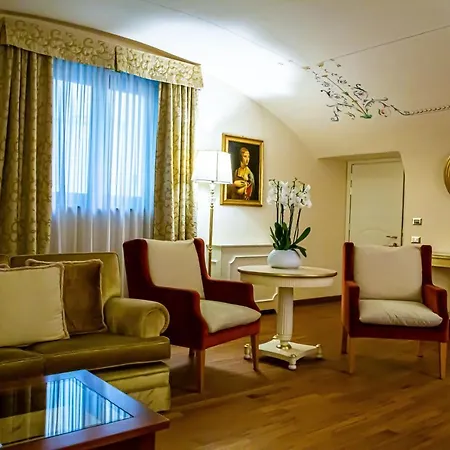 Golden Tower & Spa 5*