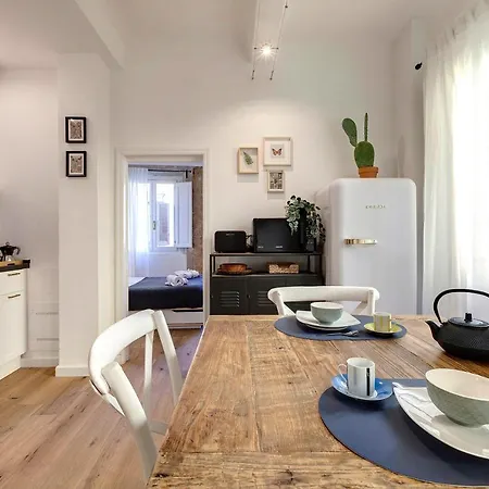 Aida By Mamo Apartment