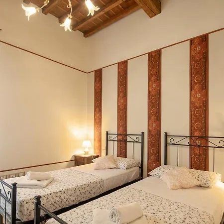 Apartment Degli Artisti By Mmega *
