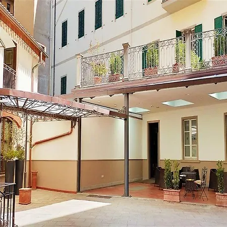 Embassy Florencie
