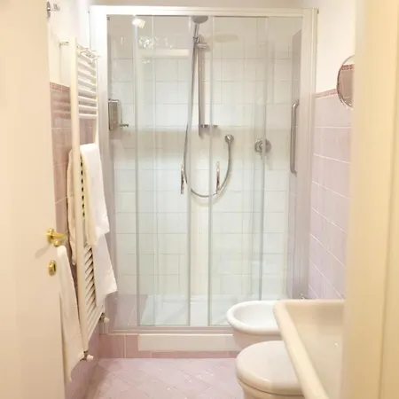 Delizioso Bilocale Fiorentino Apartman