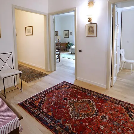 Arnolfhouse Apartment